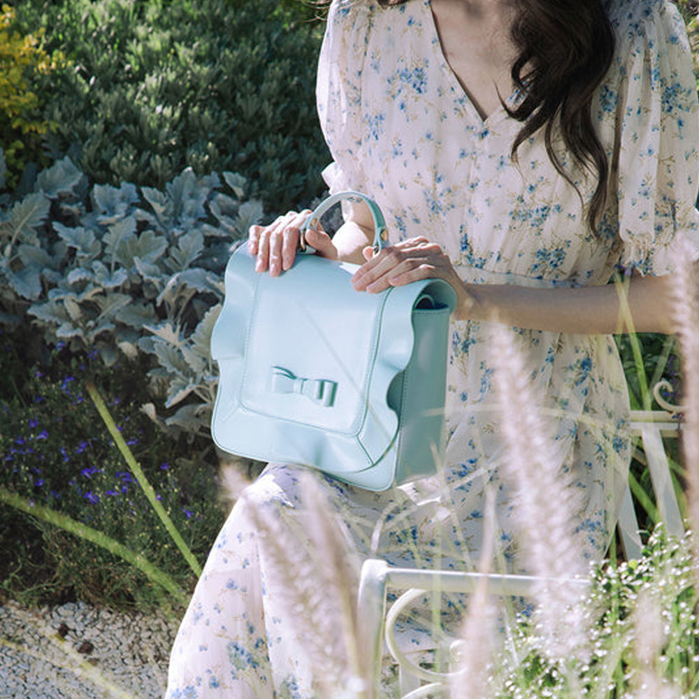 Lily #color_ blue
