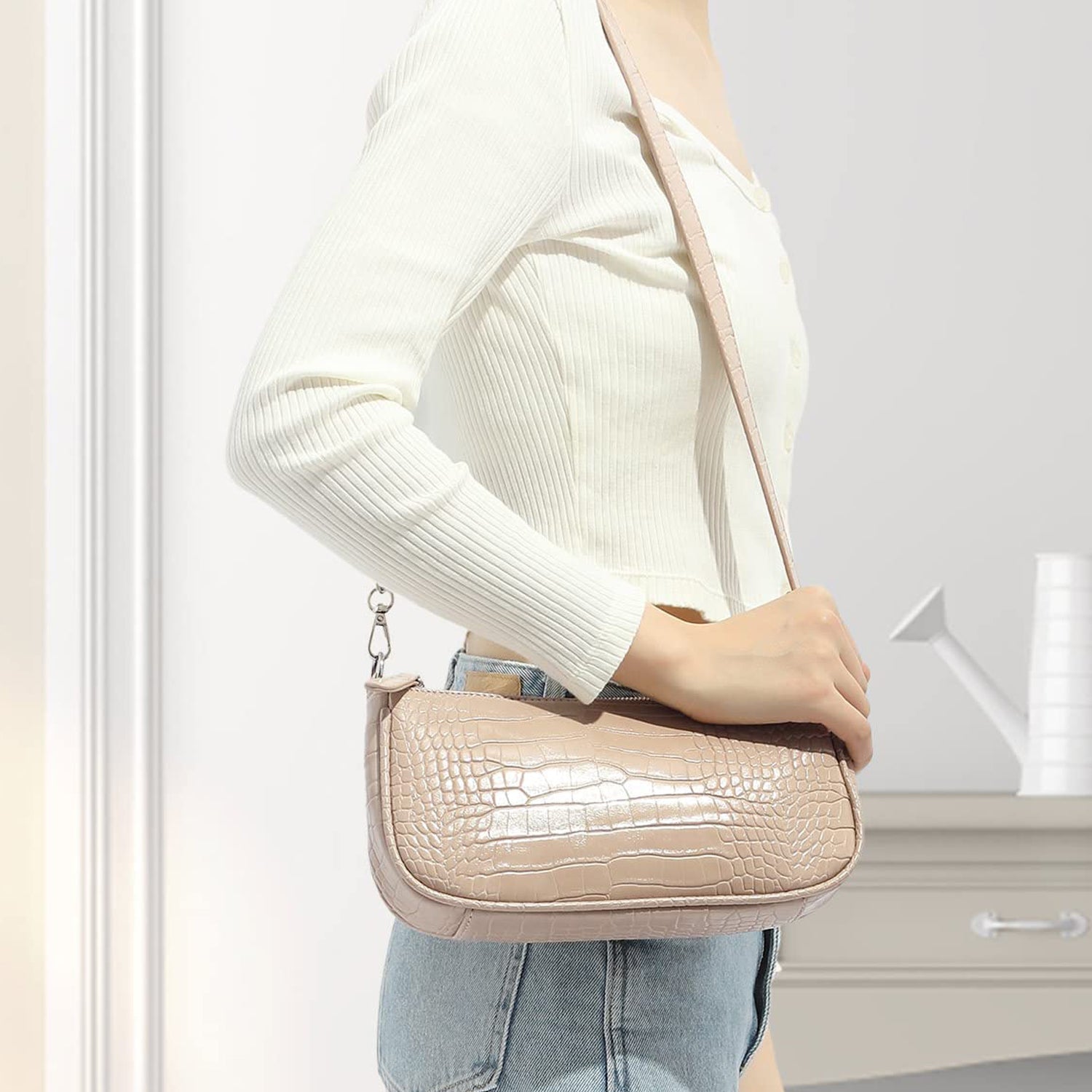 Classic Croco Shoulder Bag