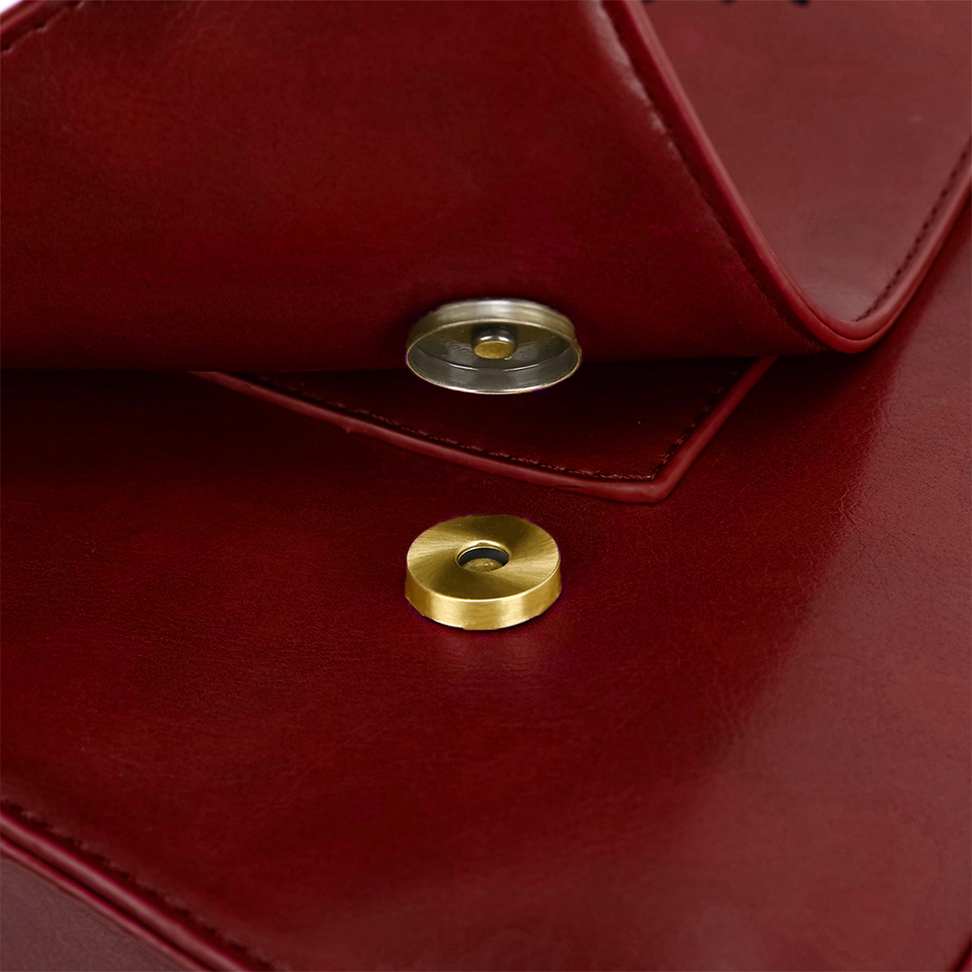 Pocketful #color_maroon