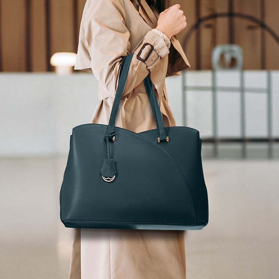 Classy #color_peacock