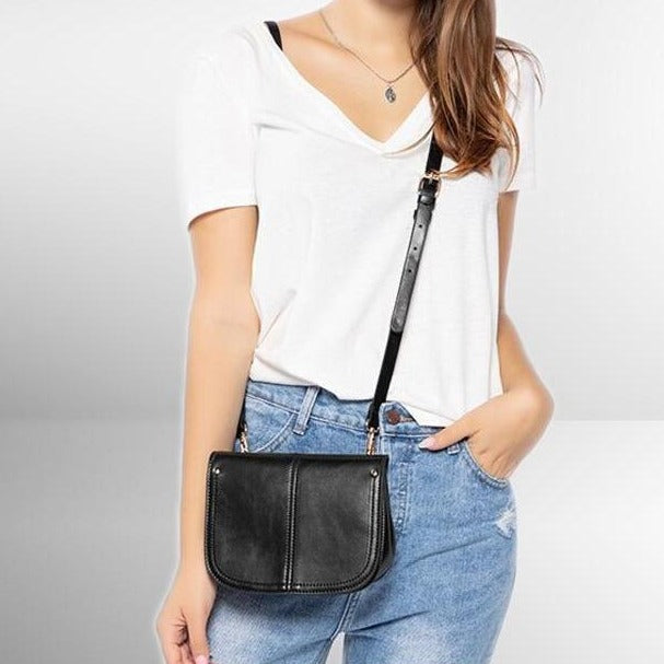 Full Flap Leather Fanny