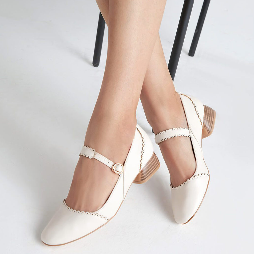 Classic Buckle Minimal Shoes
