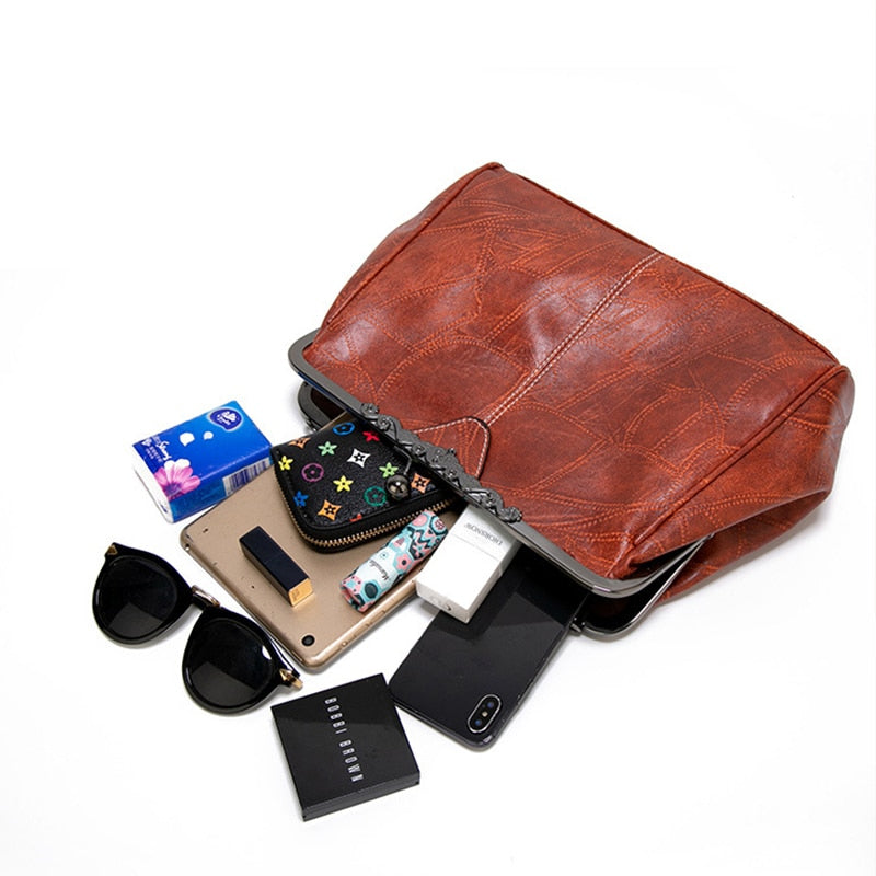 Luna Vintage Clutch