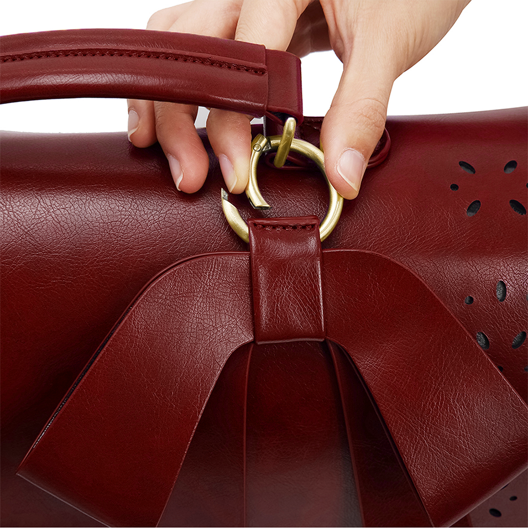 Pocketful Of Sunshine Messenger 17" - Maroon
