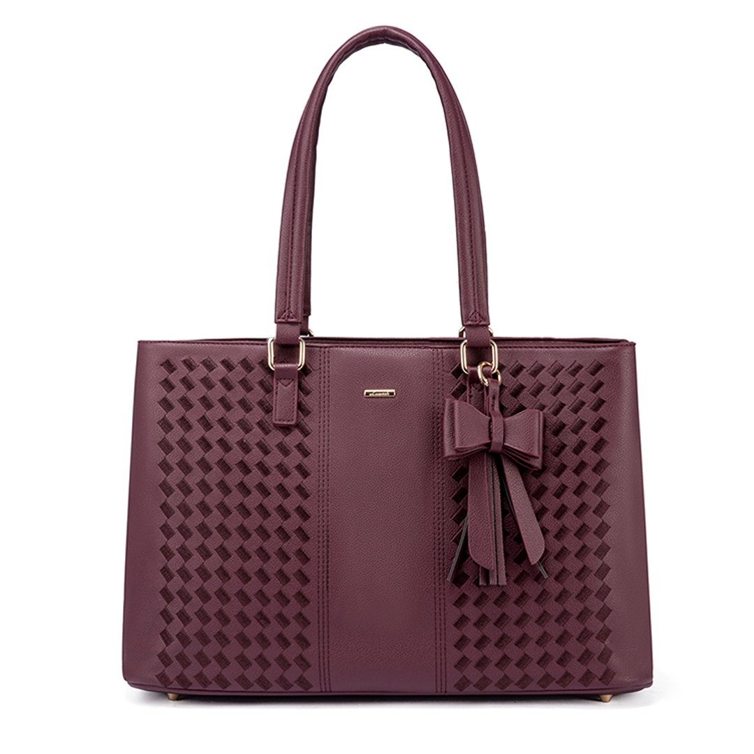 Ava tote store