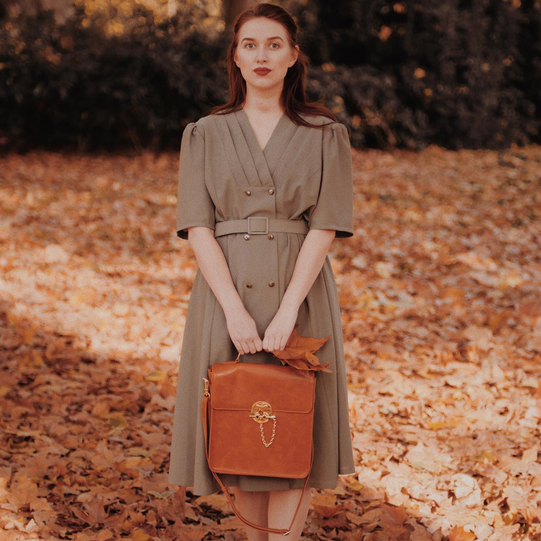 Vintage #color_brown